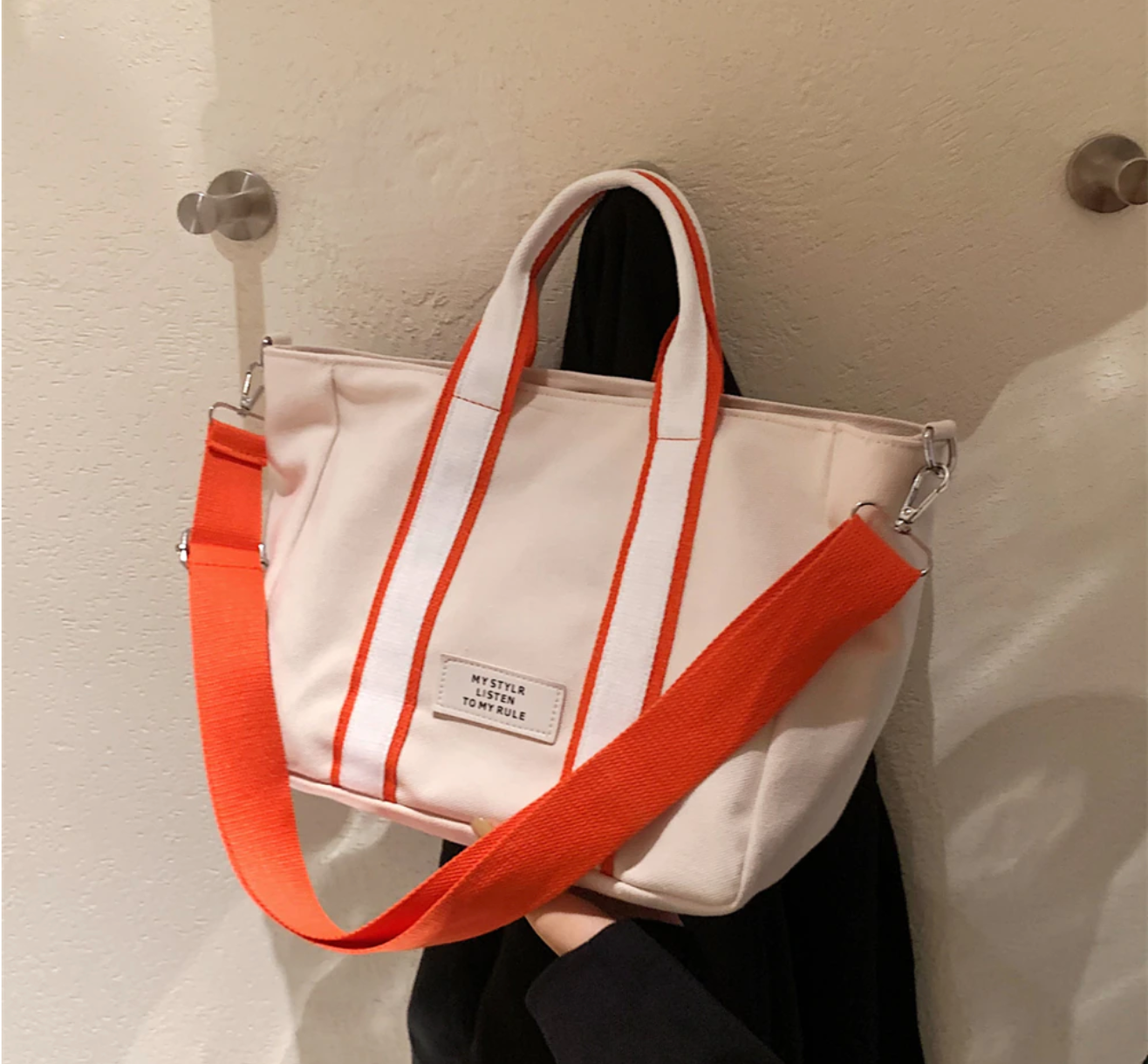 GroovyWish Tragetasche, Umhängetasche im jugendlichen Stil, große Tragetasche, strapazierfähige Canvas-Umhängetasche für Damen